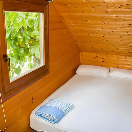 Camping Arc De Bará Camping&bungalows